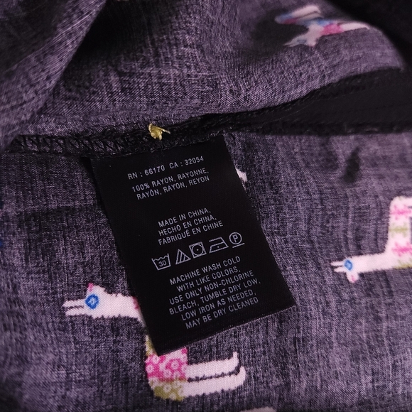 Maeve Llama Print Pullover Henley Black Sz 0P Fun Workwear Office Anthropologie - Picture 7 of 8